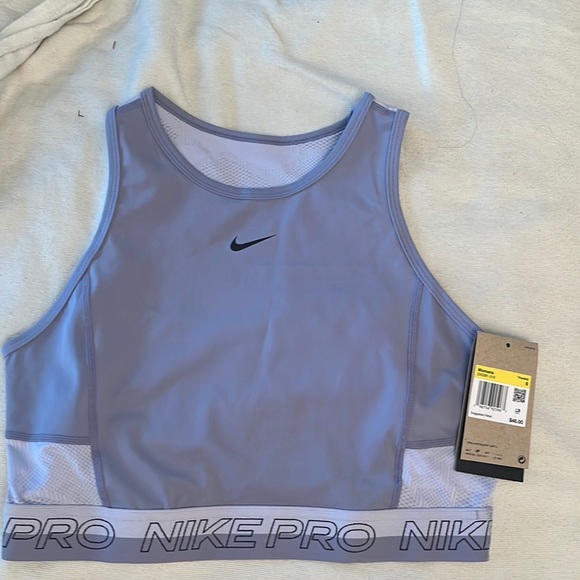 Bra - Picture 1 of 9